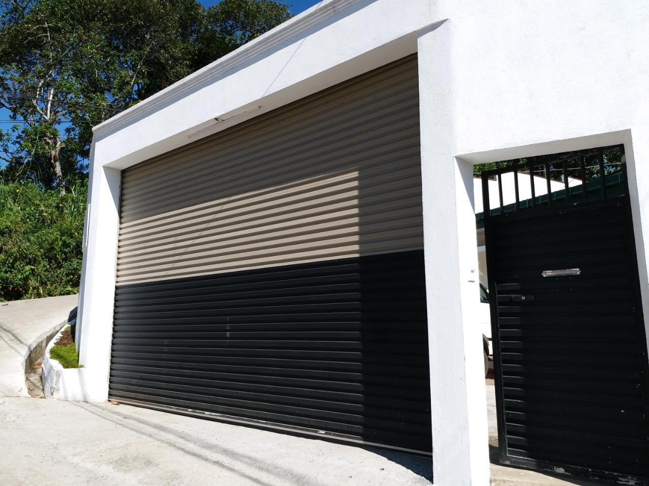 Kpl Holiday Homes Hatton Exterior photo